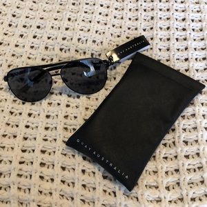 Quay Australia Vivienne Sunglasses